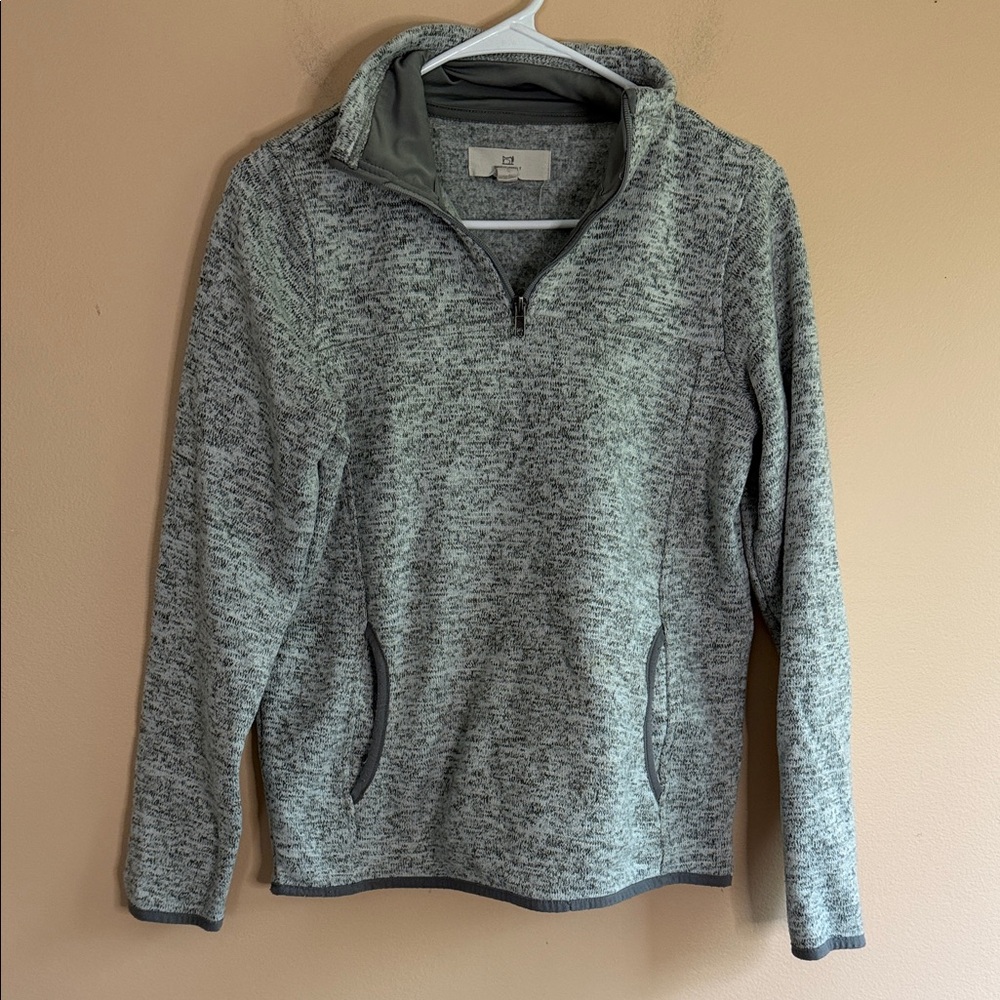 Thread & Supply Light Gray Fleece Sweatshirt